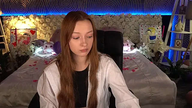 FoxyMayy online show from March 18, 1:46 pm