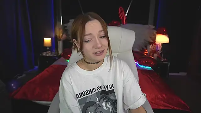 FoxyMayy online show from February 7, 2:14 pm