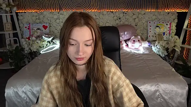 FoxyMayy online show from April 7, 12:51 pm