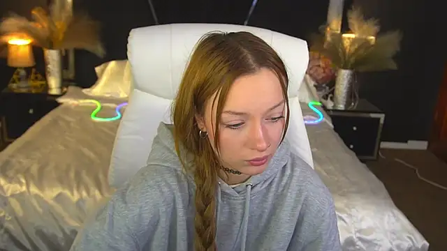 FoxyMayy online show from November 30, 7:42 am