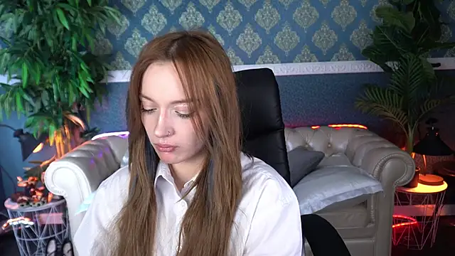 FoxyMayy online show from April 30, 4:41 am
