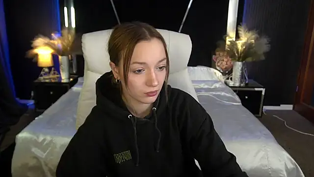 FoxyMayy online show from November 25, 2:17 pm