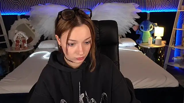 FoxyMayy online show from December 3, 2:16 pm