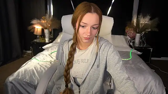 FoxyMayy online show from November 9, 9:08 pm