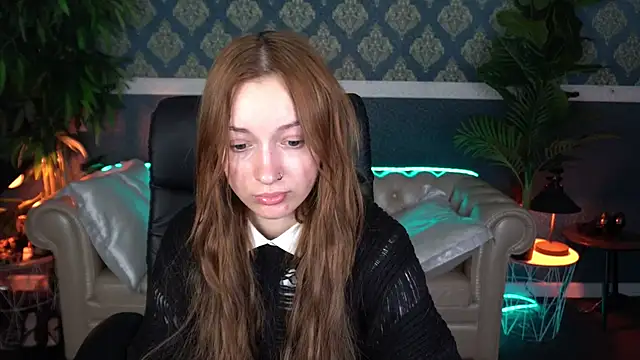 FoxyMayy online show from April 23, 4:19 pm