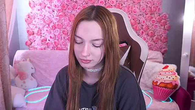 FoxyMayy online show from May 28, 1:50 pm