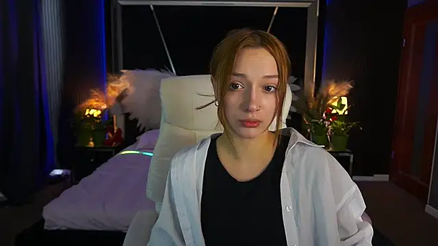 FoxyMayy online show from May 18, 1:05 pm