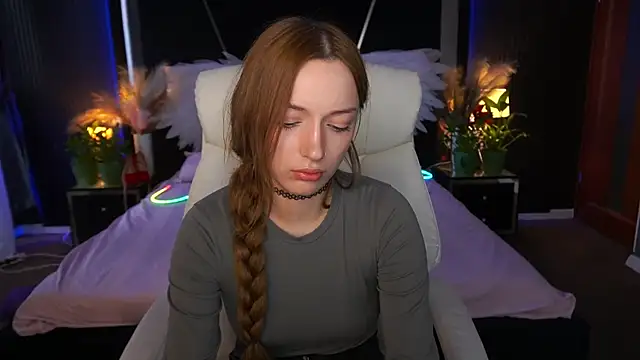 FoxyMayy online show from May 10, 2:19 pm
