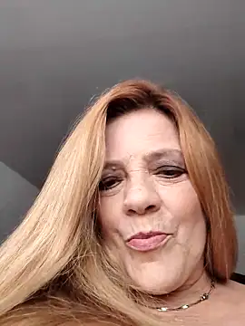 Casandra Cruz online show from September 12, 5:02 pm