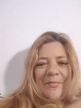 Casandra Cruz online show from September 21, 12:16 am