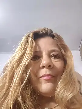 Casandra Cruz online show from September 28, 1:07 pm