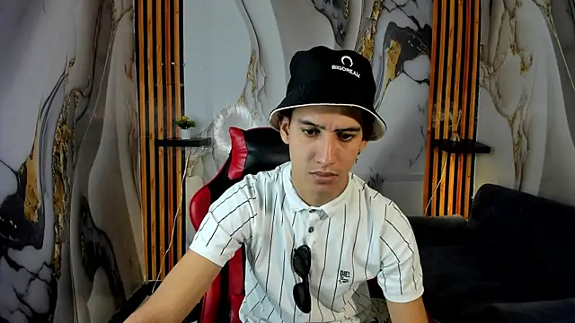 Ken BoySlim online show from September 17, 8:00 pm