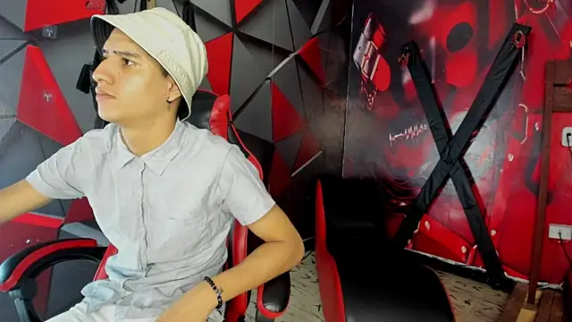 Ken BoySlim online show from September 13, 3:06 am