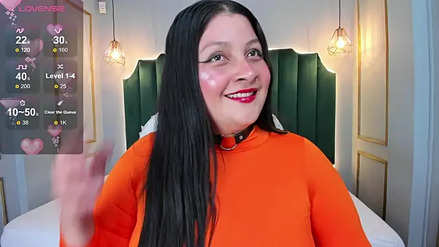 Snapshot of AlisonHalle chatting on November 6, 11:20 pm AlisonHalle online show from November 6, 11:20 pm