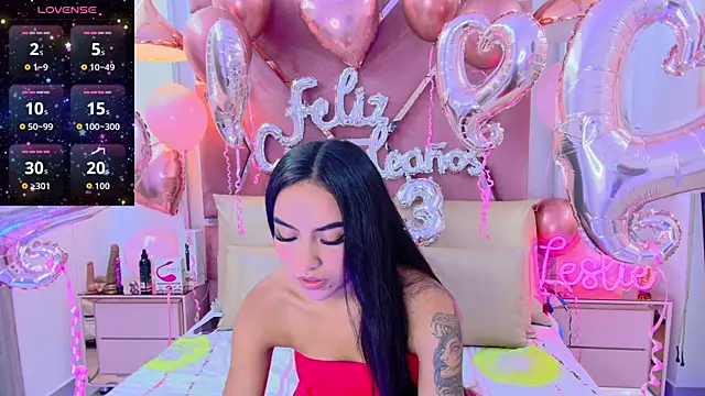 Leslie Bussh  online show from January 10, 1:06 pm