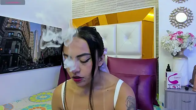 Leslie Bussh  online show from April 15, 12:53 pm