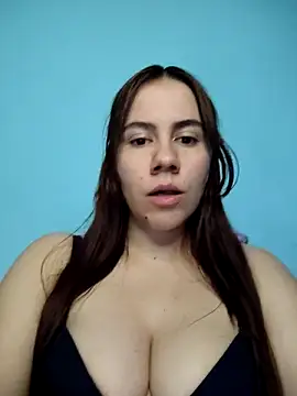 Snapshot of valen-sexx chatting on October 24, 2:32 am valen-sexx online show from October 24, 2:32 am