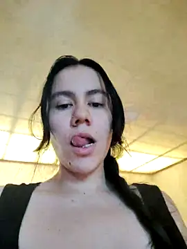 Snapshot of valen-sexx chatting on May 9, 8:34 pm valen-sexx online show from May 9, 8:34 pm