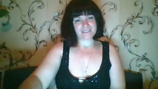SecretSienna  online show from October 15, 8:50 pm