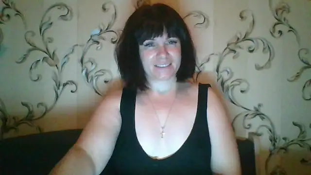 SecretSienna  online show from October 14, 8:20 pm