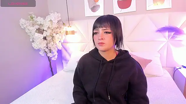 Snapshot of Adara__carter_ chatting on November 29, 3:17 am Adara carter online show from November 29, 3:17 am