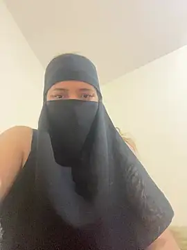 Wild-Nayra online show from February 12, 9:25 pm