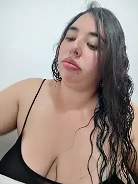 Bagiolett online show from April 14, 7:19 pm