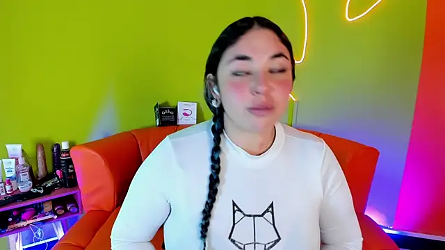 Snapshot of Bagiolett chatting on October 23, 7:12 pm Bagiolett online show from October 23, 7:12 pm