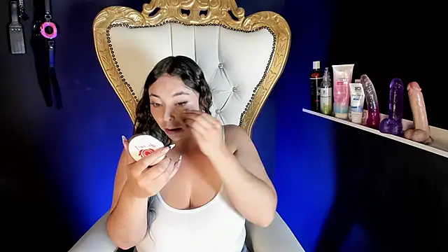 Snapshot of Bagiolett chatting on October 28, 7:46 pm Bagiolett online show from October 28, 7:46 pm