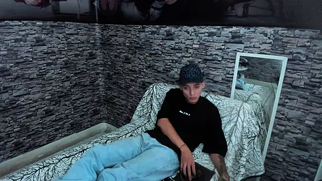 weesley boy online show from September 20, 12:26 am
