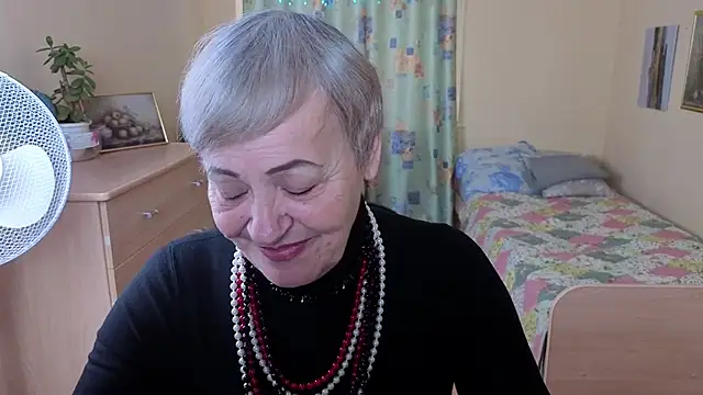 Freya Fable online show from October 15, 9:17 am