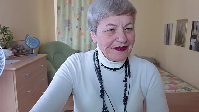 Freya Fable online show from October 7, 8:15 am