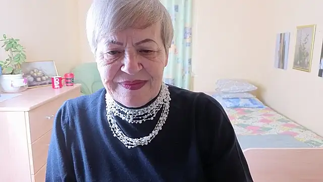Freya Fable online show from October 17, 7:44 am