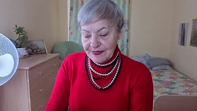 Freya Fable online show from October 9, 7:42 am