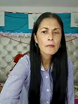 Snapshot of ZARAY_1118 chatting on October 17, 9:27 pm ZARAY 1118 online show from October 17, 9:27 pm