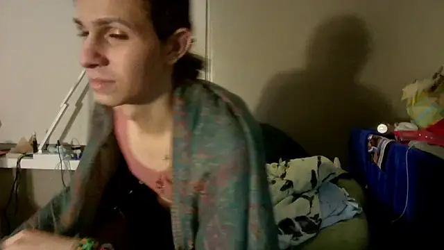 Snapshot of cuddlyavenue chatting on October 8, 11:27 pm cuddlyavenue online show from October 8, 11:27 pm