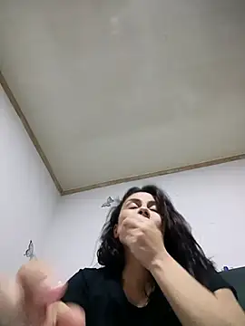 vanessa-titisM online show from February 16, 3:49 am