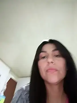 Snapshot of vanessa-titisM chatting on October 31, 1:57 am vanessa-titisM online show from October 31, 1:57 am