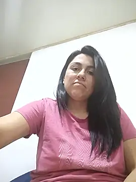 Snapshot of vanessa-titisM chatting on October 26, 4:57 am vanessa-titisM online show from October 26, 4:57 am