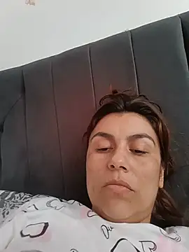 vanessa-titisM online show from June 21, 4:13 pm