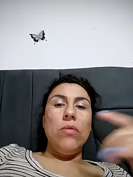 vanessa-titisM online show from February 21, 12:01 am