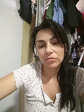 Snapshot of vanessa-titisM chatting on November 15, 2:26 am vanessa-titisM online show from November 15, 2:26 am