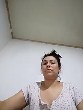 Snapshot of vanessa-titisM chatting on November 16, 3:00 am vanessa-titisM online show from November 16, 3:00 am