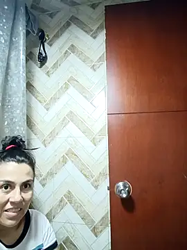 vanessa-titisM online show from January 7, 2:27 am