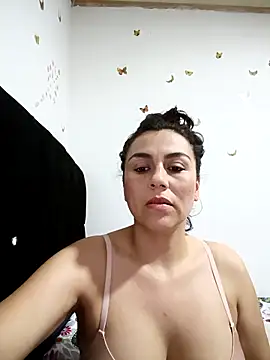 vanessa-titisM online show from February 26, 2:22 am