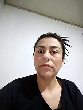 Snapshot of vanessa-titisM chatting on November 30, 4:57 am vanessa-titisM online show from November 30, 4:57 am