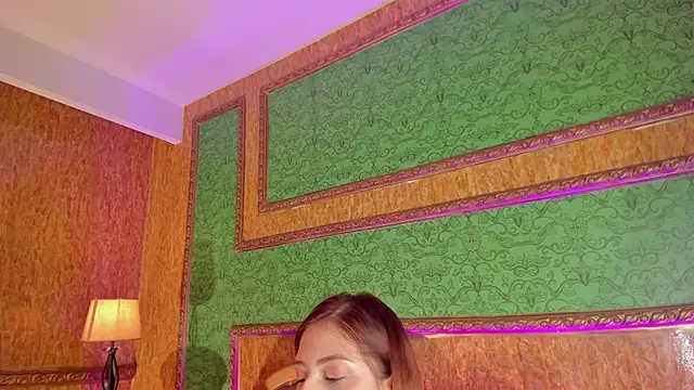 Helenstanford online show from February 4, 3:18 pm