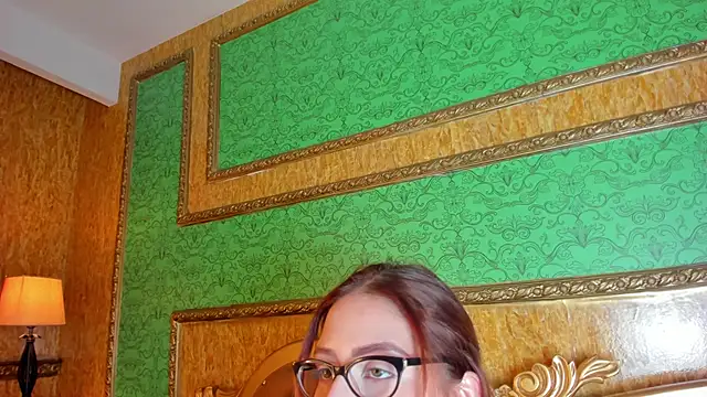 Helenstanford online show from March 26, 2:37 pm