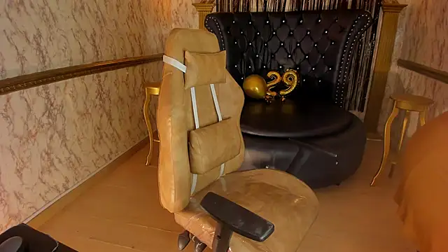 Helenstanford online show from November 12, 7:51 pm