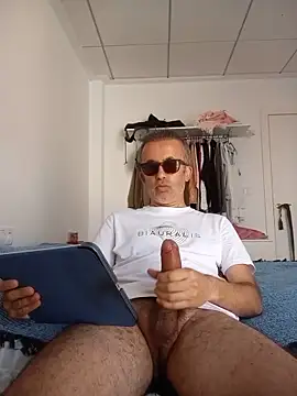 EmilioTaladdro online show from June 3, 8:26 am